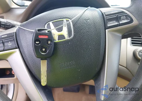 2009 Honda Accord 2.4 Lx z USA, uszkodzony, nr VIN 1HGCP26389A012119